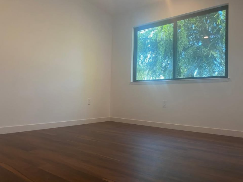 37721 Farwell Dr - Photo 4 of 12