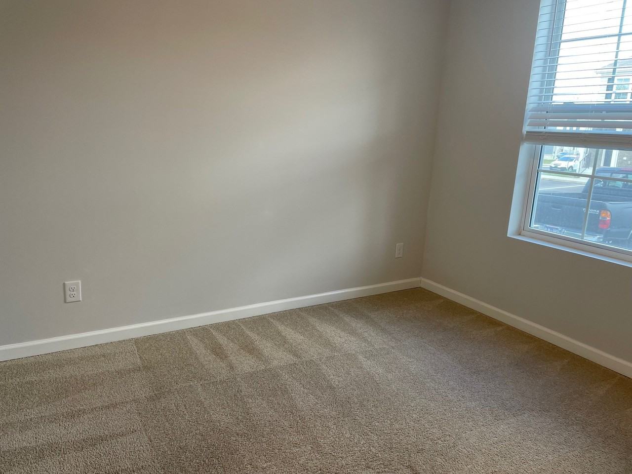 1202 Mason Dl - Photo 4 of 11