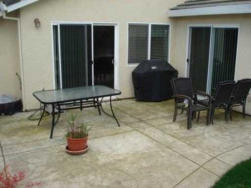 700 Bridgestone Dr - Photo 3 of 14