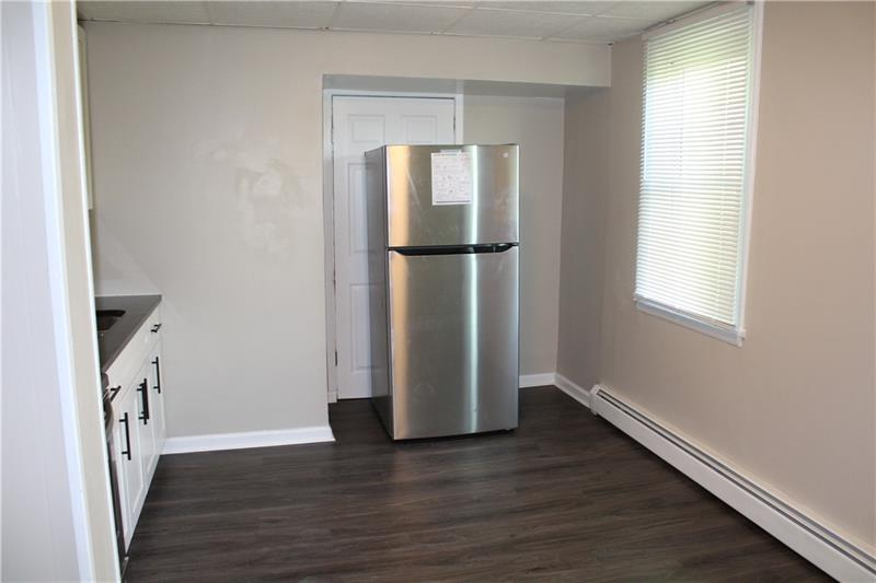 504 North Ave #3 - Photo 4 of 20