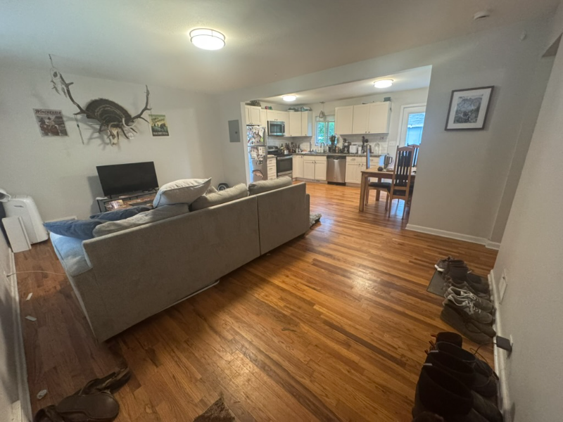 623 Colorado St - Photo 3 of 18