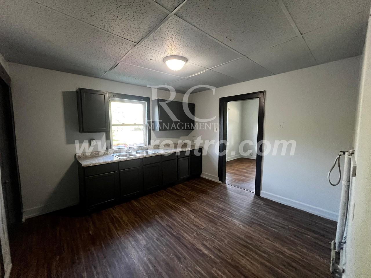 1224 E Williams St #E - Photo 3 of 11