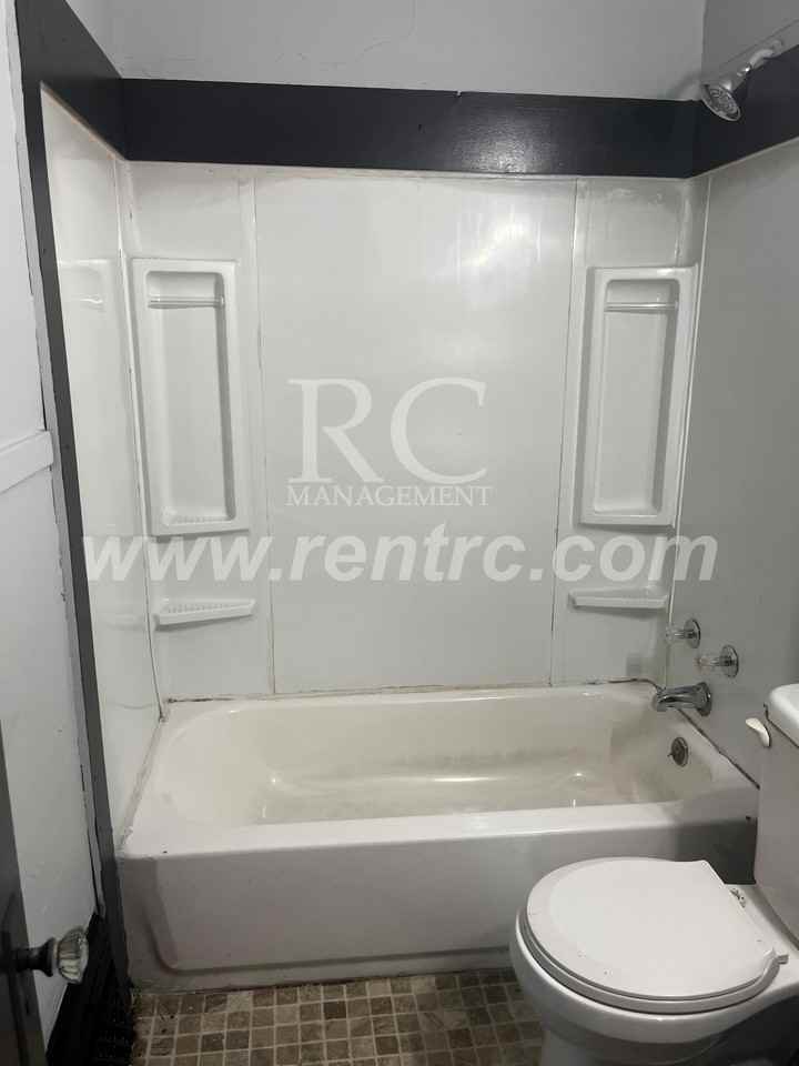 1224 E Williams St #E - Photo 4 of 11