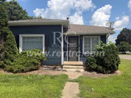 featured image of 629 Commercial St