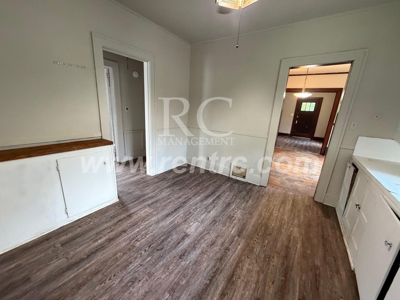 1210 Sherman St - Photo 3 of 16