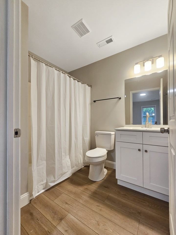 11 Paris Creek Ct - Photo 7 of 8
