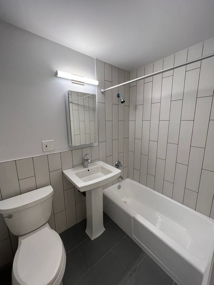 15 Leicester St #H - Photo 5 of 8