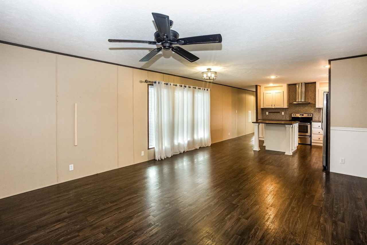 106 Barkley Ln - Photo 5 of 15