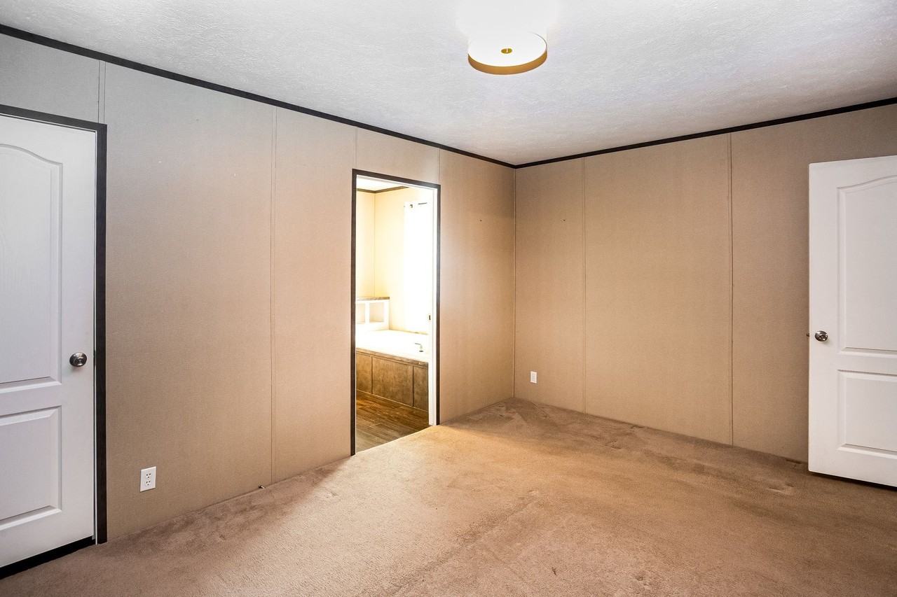 106 Barkley Ln - Photo 6 of 15