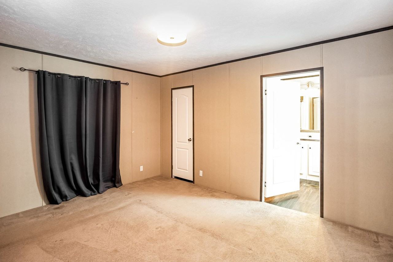 106 Barkley Ln - Photo 7 of 15