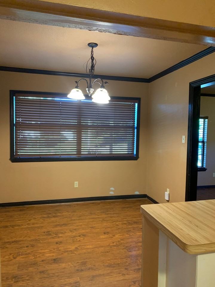 3420 N 55th St - Photo 5 of 42