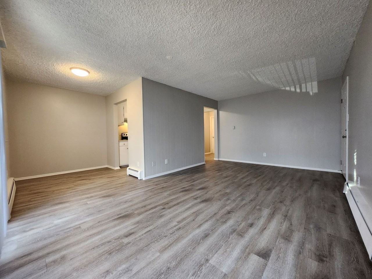 1505 E Kiowa St #102 - Photo 3 of 15