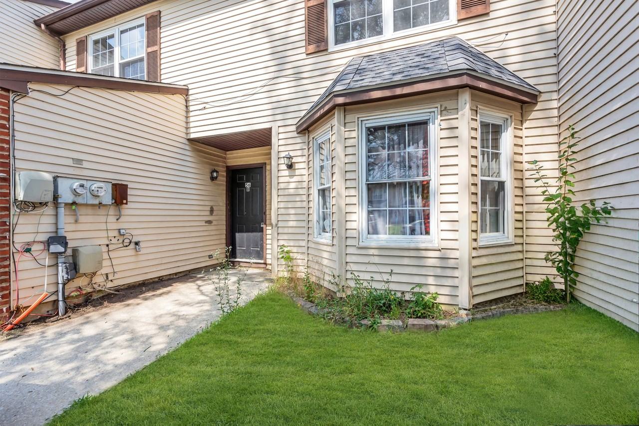 56 Hopewell Ln #B - Photo 5 of 20