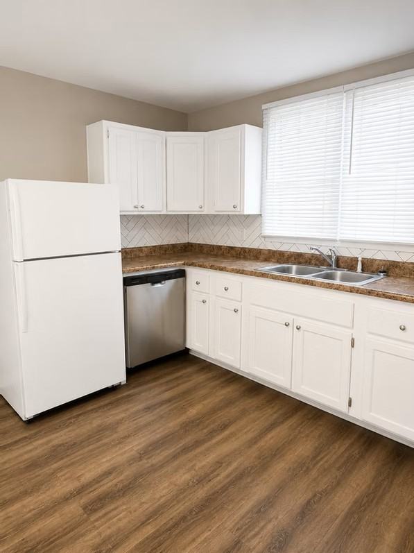 322 N 24th St - Photo 6 of 7