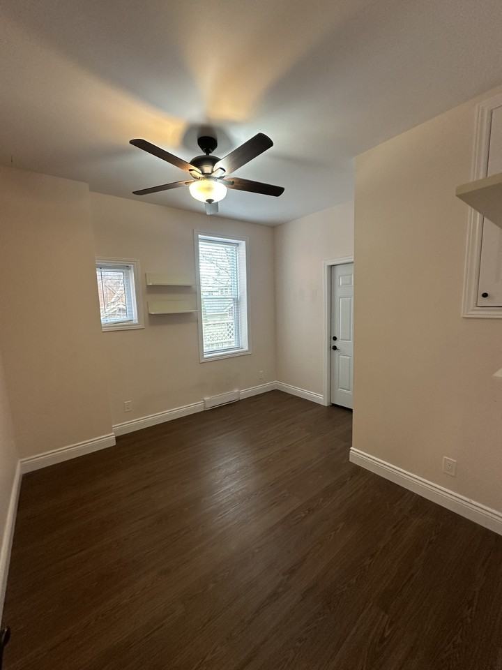 52 50-52 Patterson Avenue1-50 #1-50 - Photo 4 of 11