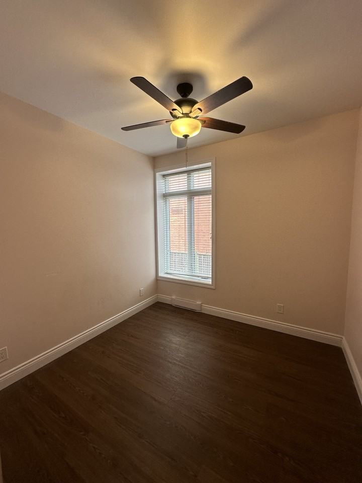 52 50-52 Patterson Avenue1-50 #1-50 - Photo 6 of 11