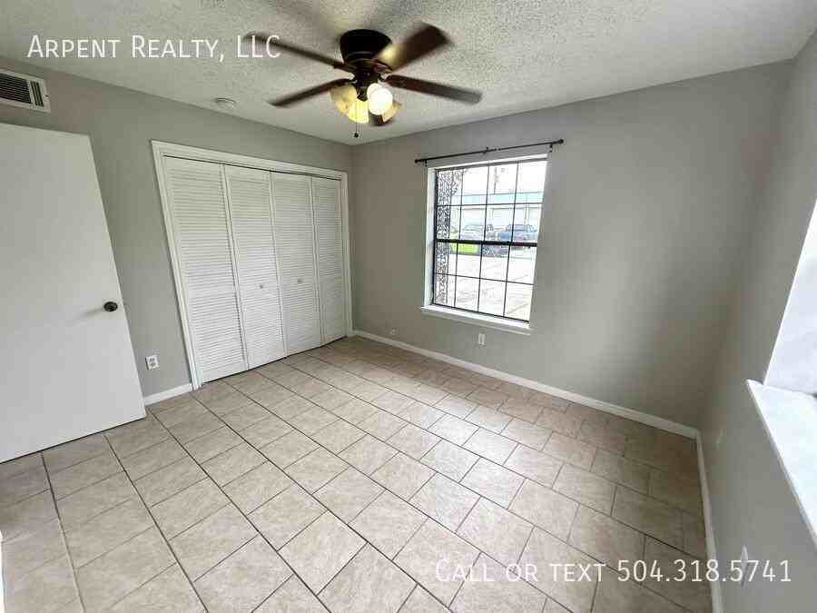 1924 Tusa Dr #B - Photo 6 of 9