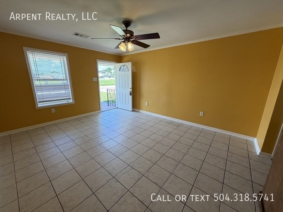 511 E Genie St #1 - Photo 3 of 13