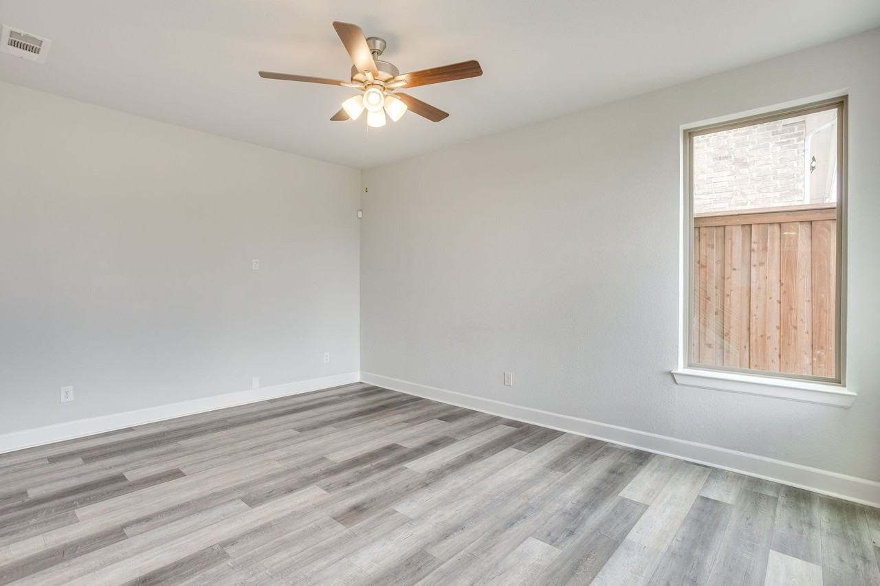 14228 Walsh Ave - Photo 6 of 21