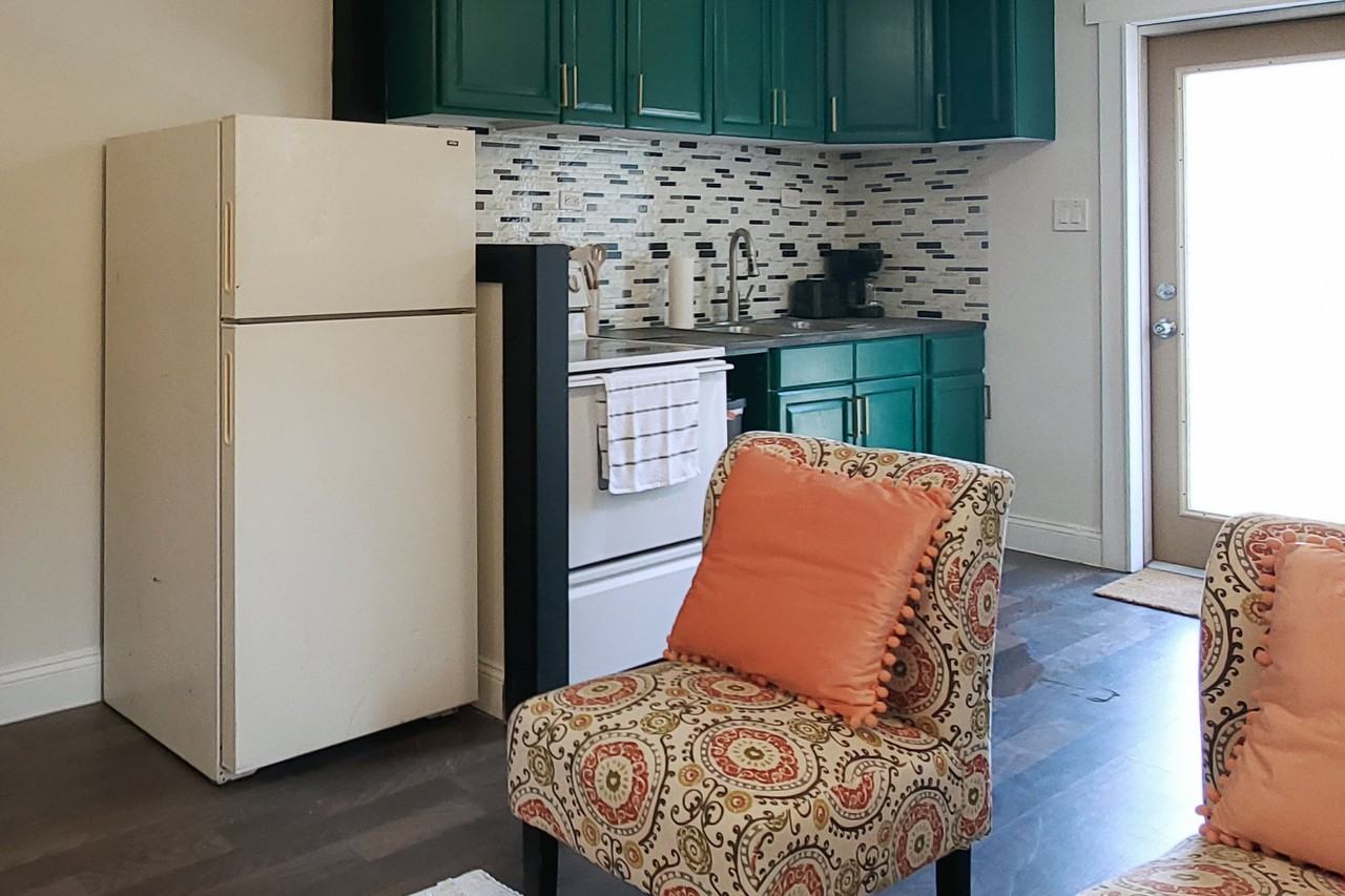 1404 Park St #B - Photo 4 of 8