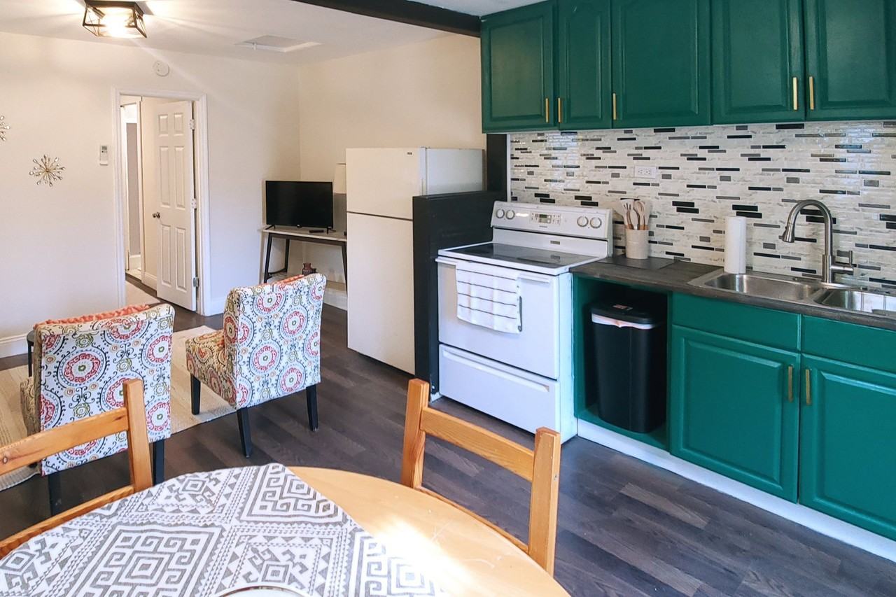 1404 Park St #B - Photo 5 of 8