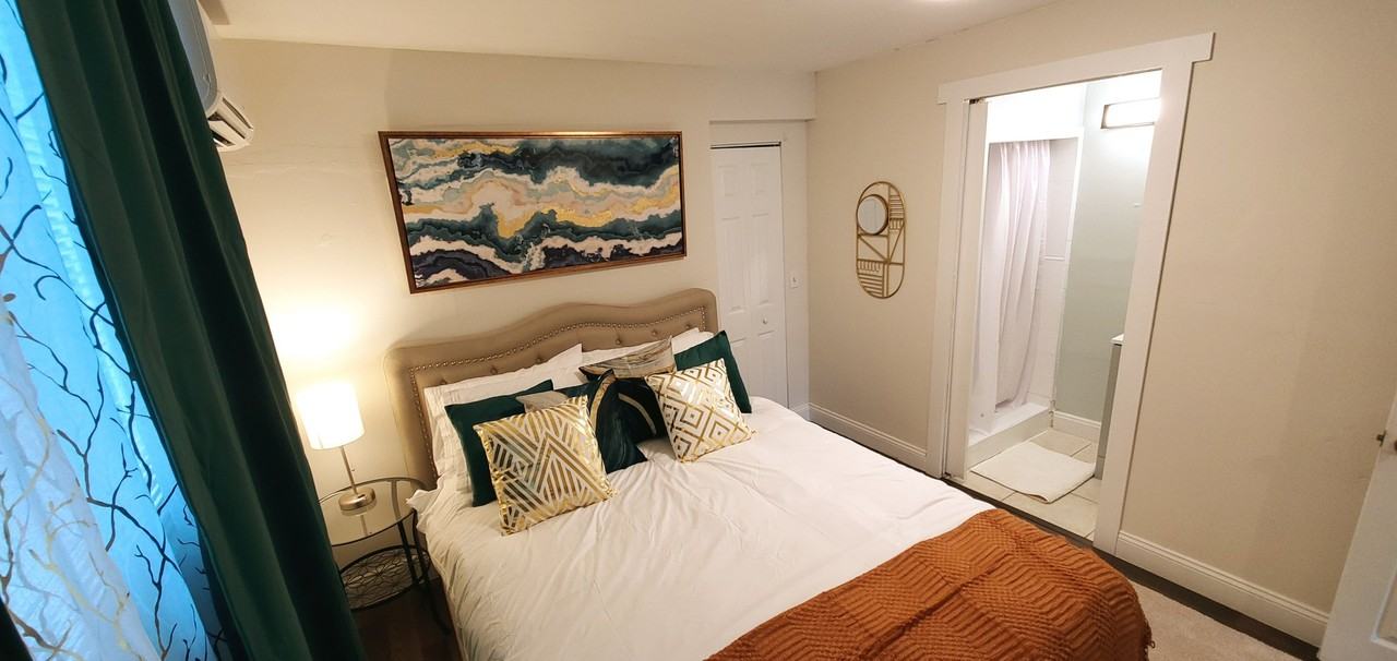 1404 Park St #B - Photo 5 of 8