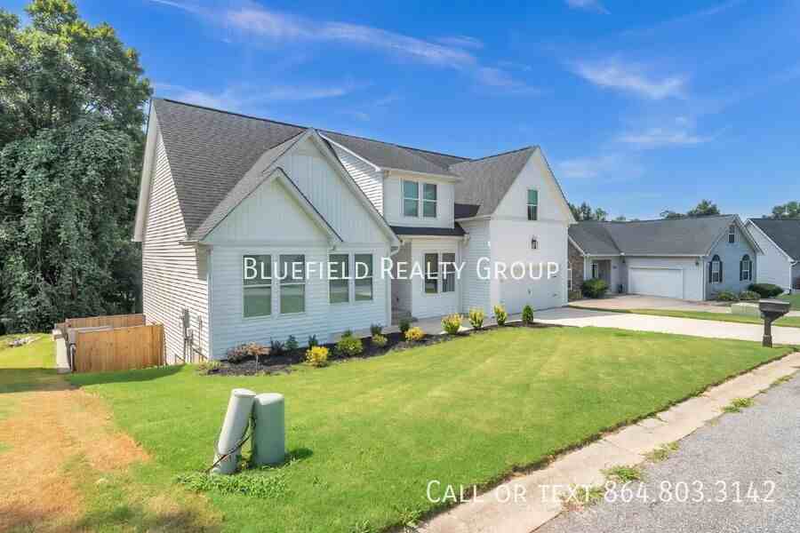 713 Rockcliff St - Photo 2 of 43