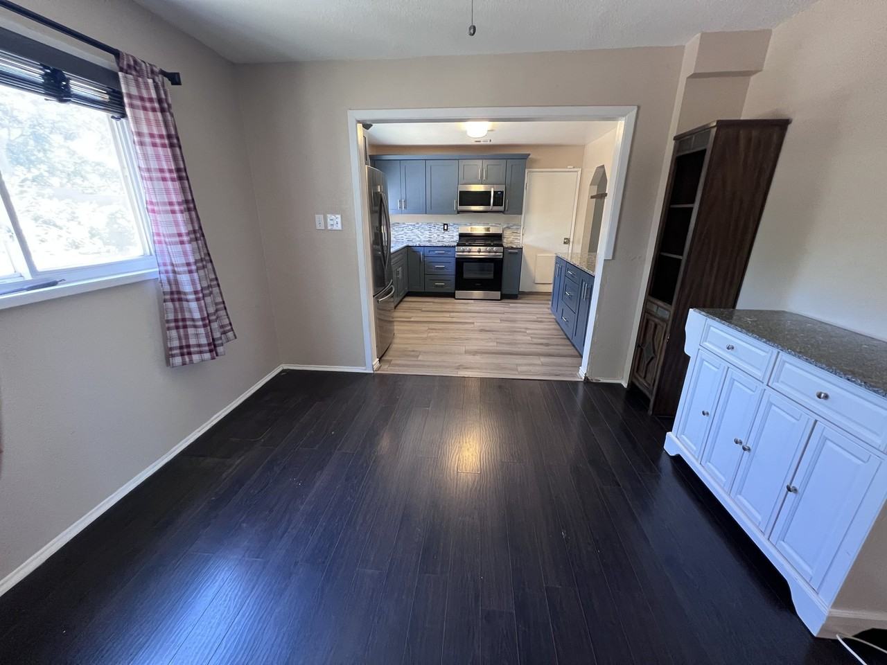 1512 Hoffman Dr Ne - Photo 6 of 20