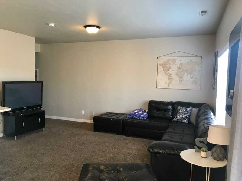 356 Sw - Photo 2 of 17