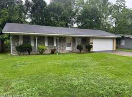 featured image of 1319 Dorgan St