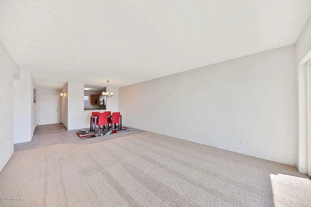 2901 N Halifax Ave #101 - Photo 5 of 19