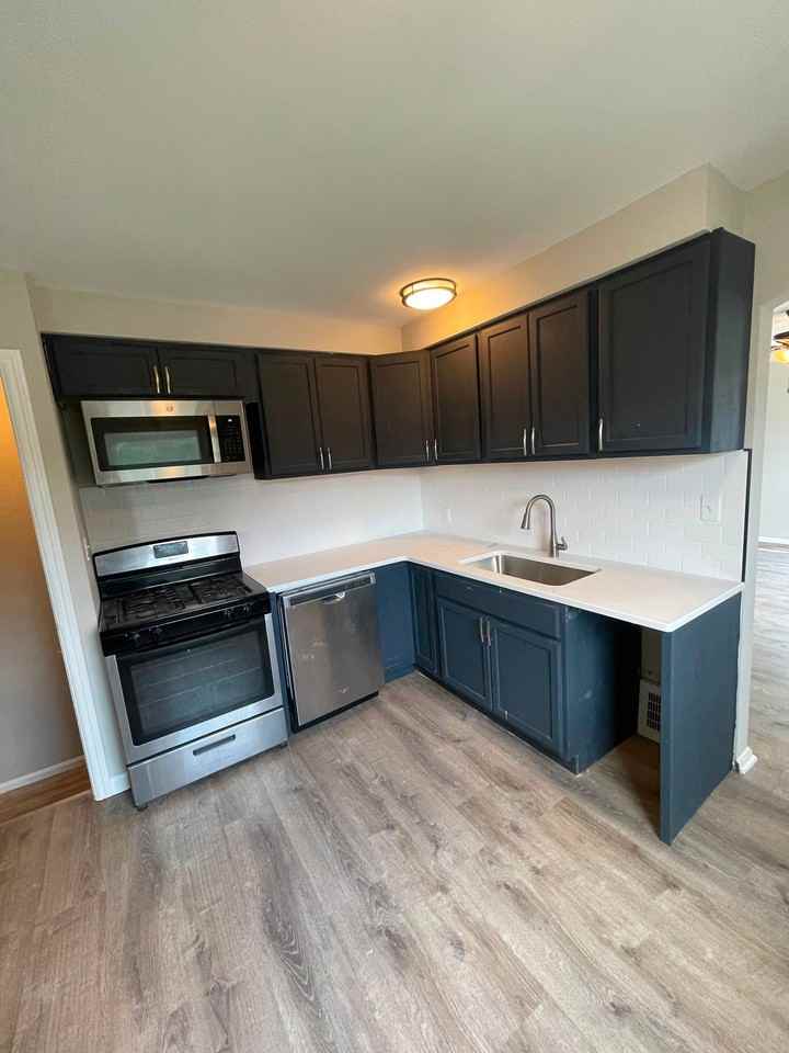 2910 Brookdale Ave - Photo 2 of 15