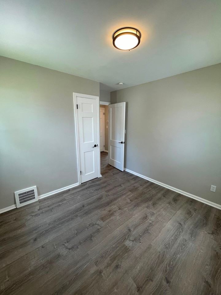 2910 Brookdale Ave - Photo 7 of 15