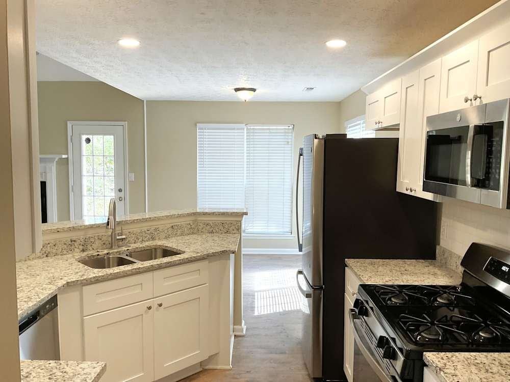 554 Horseshoe Cir #183 - Photo 6 of 9