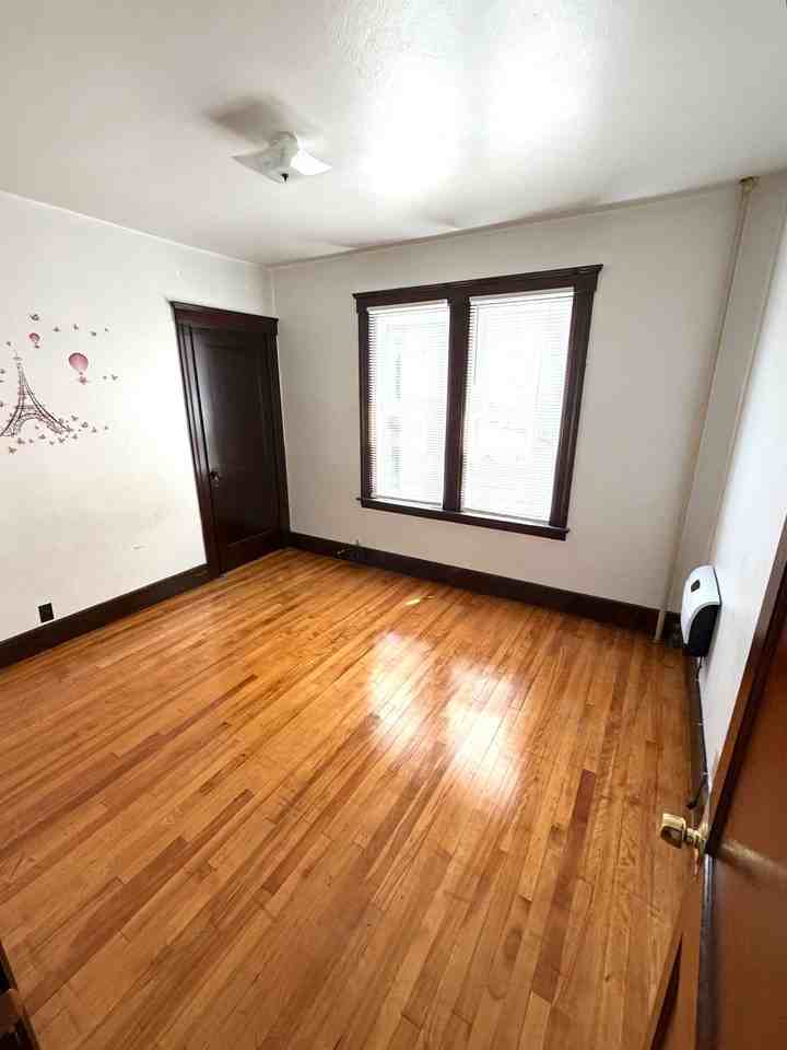 49/51 Houghton St #2 - Photo 7 of 13
