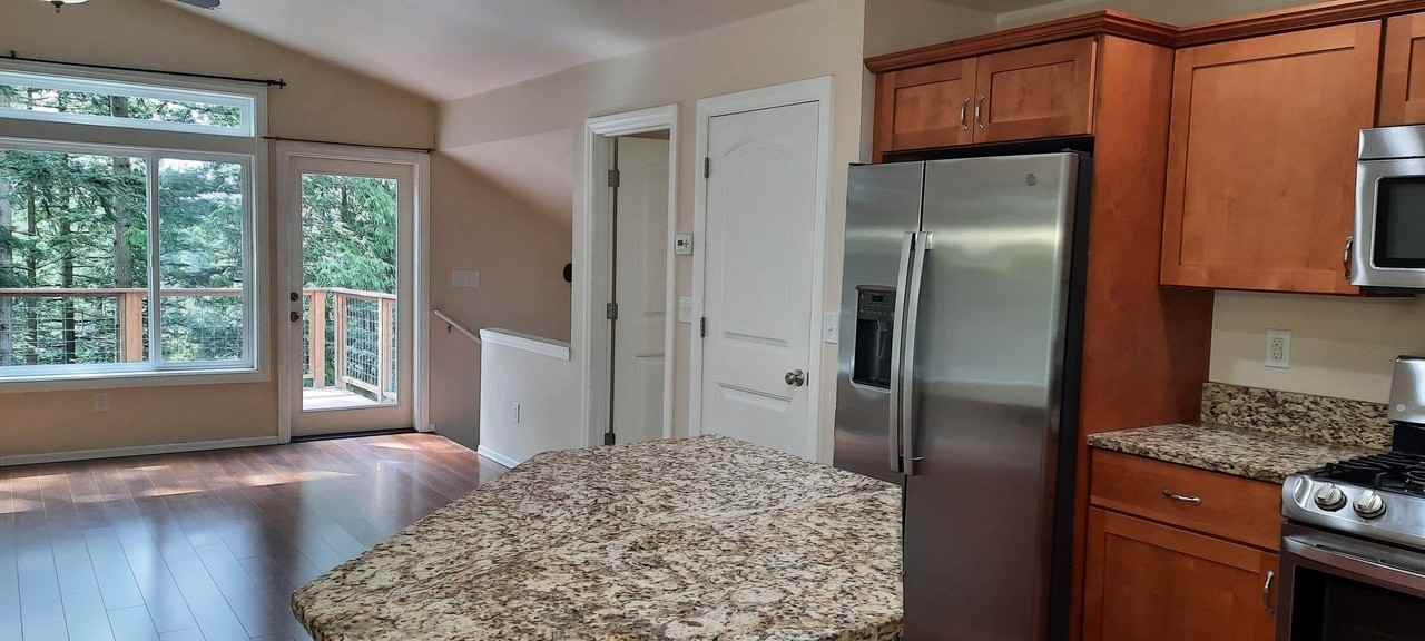1710 Sapphire Trl - Photo 3 of 20