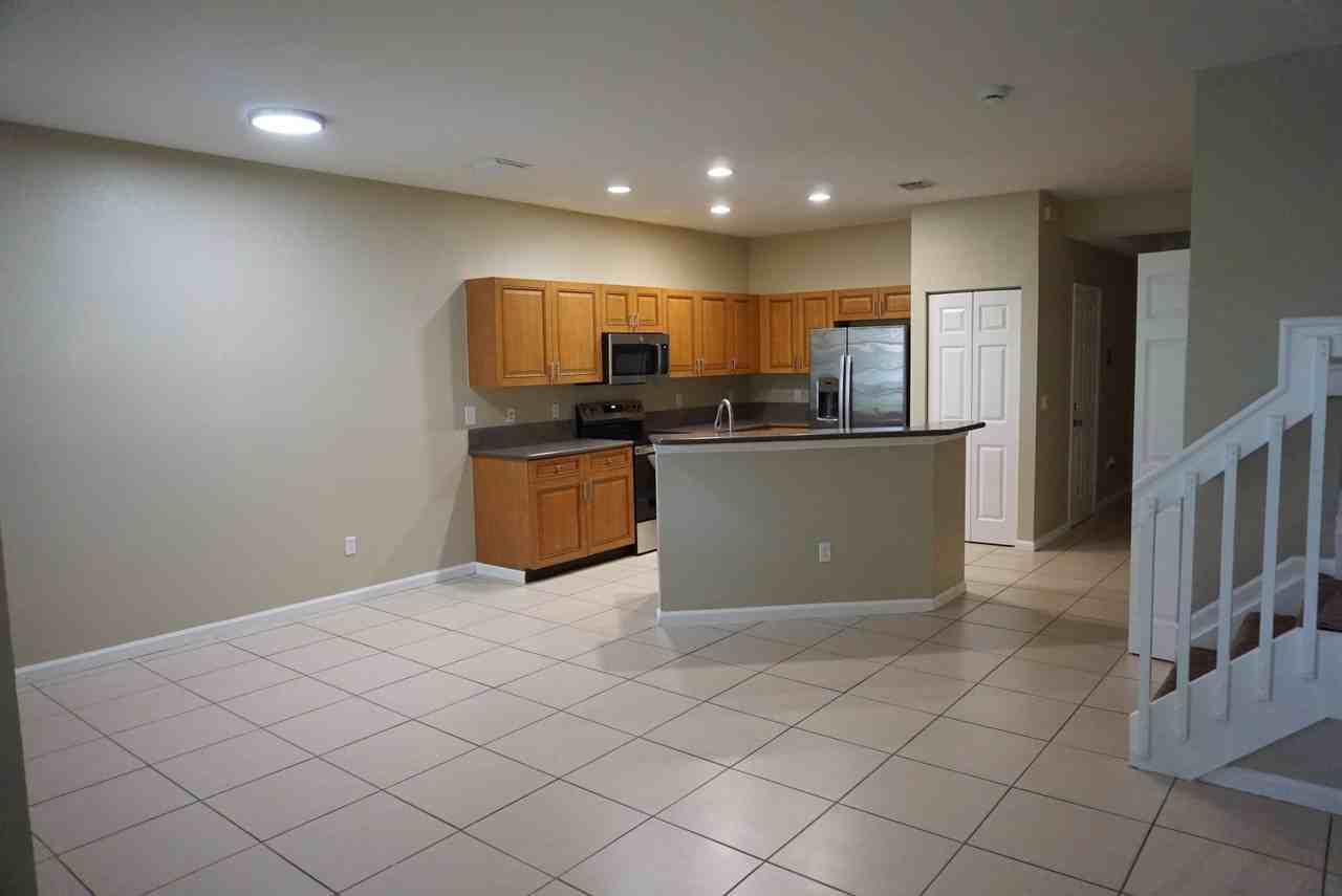 2030 Nassau Dr - Photo 3 of 19