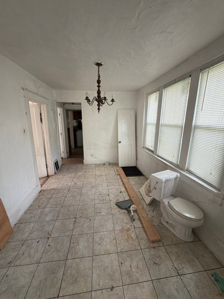 5619 Janet Ave - Photo 7 of 13