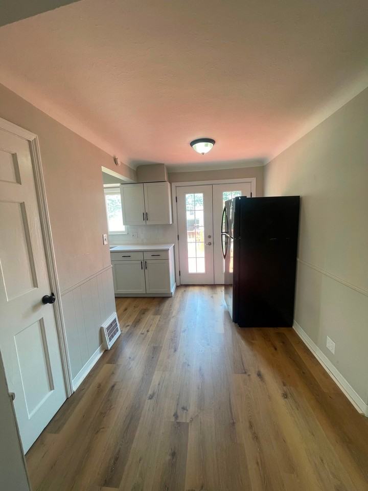 12317 Darlington Ave - Photo 2 of 12