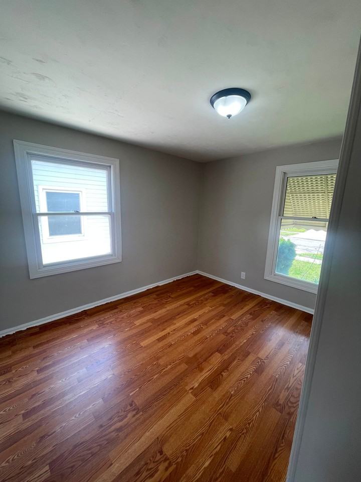 12317 Darlington Ave - Photo 5 of 12