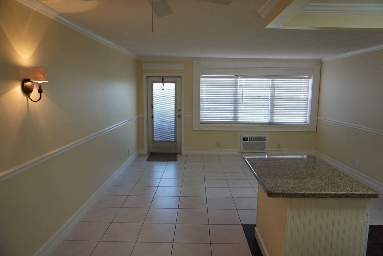 34 Andover B - Photo 4 of 17