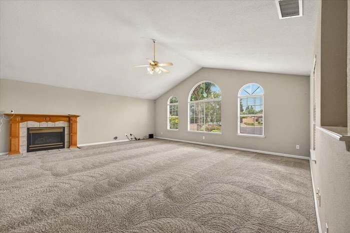 2375 Fallbrook Ave - Photo 3 of 20