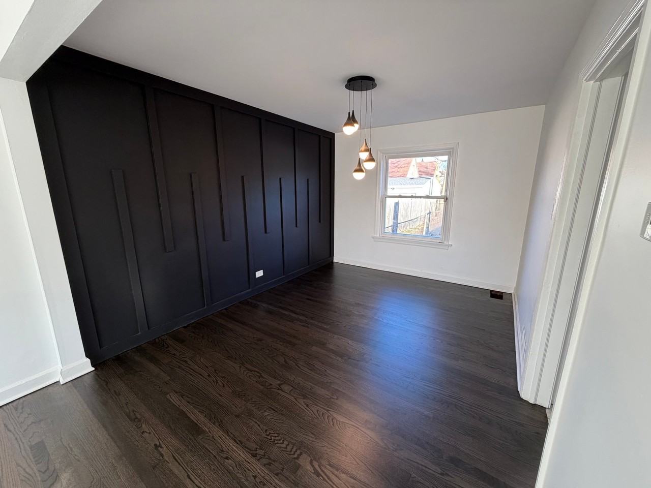 11341 S Ada St - Photo 2 of 10