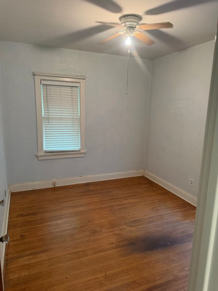 3333 Blackstone Dr - Photo 6 of 10