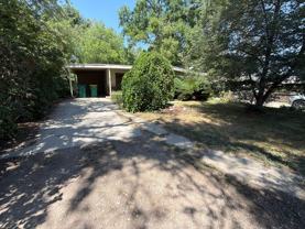 105 Hankins Ln - Photo 1 of 1