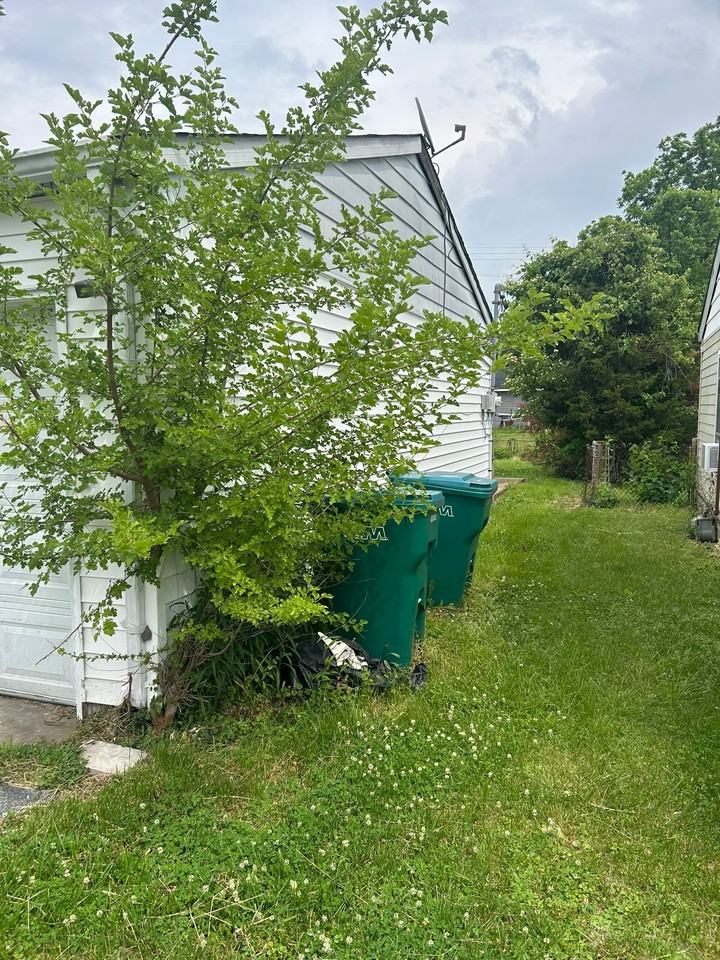 722 Saint Paul Dr - Photo 3 of 20