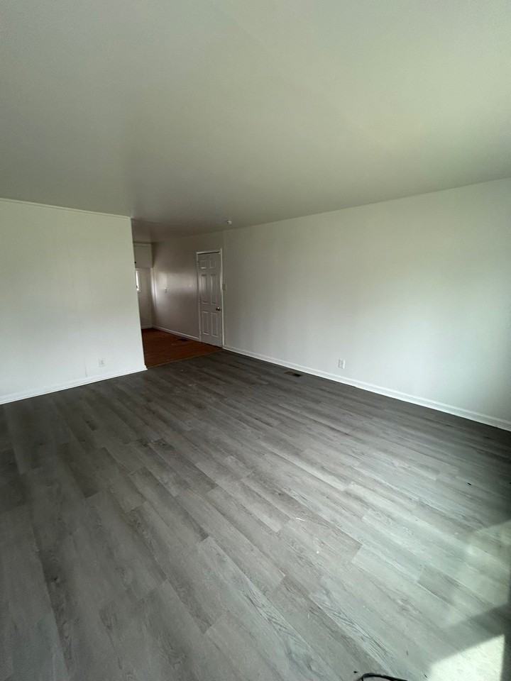 722 Saint Paul Dr - Photo 6 of 20