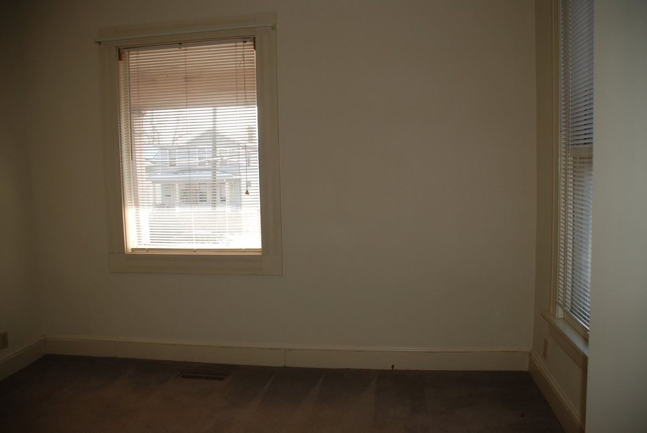 207 Scammel St #2 - Photo 7 of 16