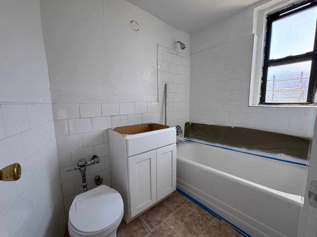 1730 Popham Ave #5 - Photo 3 of 12