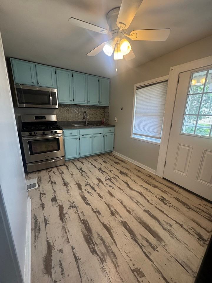 22 E Center St - Photo 5 of 14